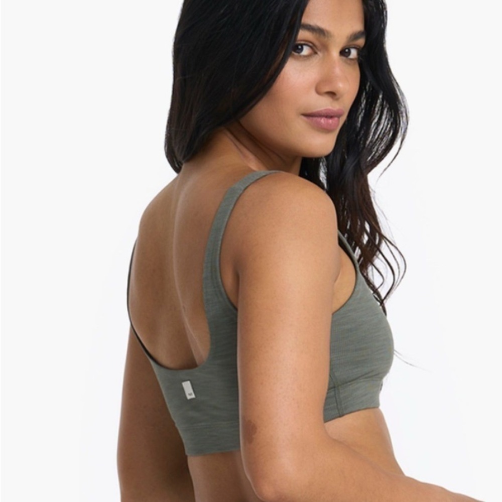 Vuori Lux Rib Daily Bra Dusty Pine - Picture 3 of 6